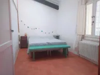 Relaxation in the Tuscan countryside between vineyards and cities of art