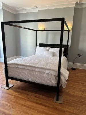 Spacious 5-bedroom house in marvelous Saint John with WiFi