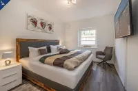 5 star apartment for 6 persons, ground floor with fenced garden