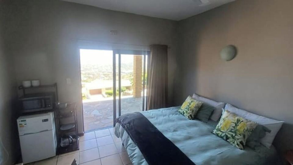 Cloud 9 Room 6 King Bed & Stunning Views