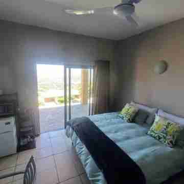 Cloud 9 Room 6 King Bed & Stunning Views Rooms