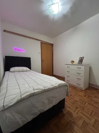 Apartment in Sarajevo city center Отели рядом с достопримечательностью «Сараевский национальный театр»
