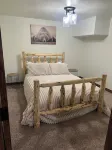 Spacious Cozy Cabin, WIFI, 30 min to YNP