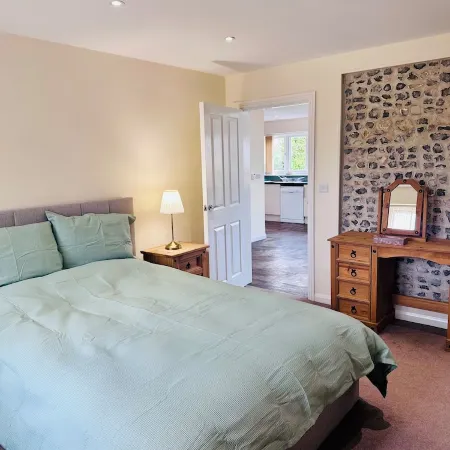 Charming 2BD Country Bungalow on Working Farm in Kent Countryside Отели рядом с достопримечательностью «Мидкент Колледж Мейдстон Кампус»