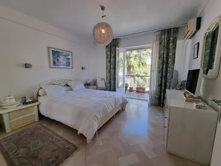 2 Bedroom Apartment in Antibes Отели рядом с достопримечательностью «La Réserve»
