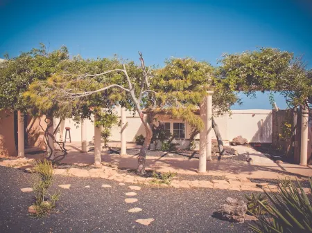 Garden apartment - Tierra - Surf & Yoga Villa