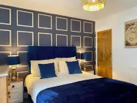 Fisherman's Cottage - seconds from the sea, harbour & restaurants. Hotels in Brixham Civil Parish