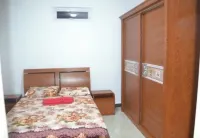 Cozy 2-bedroom apartment in welcoming Flic en Flac with WiFi, AC, close to beach