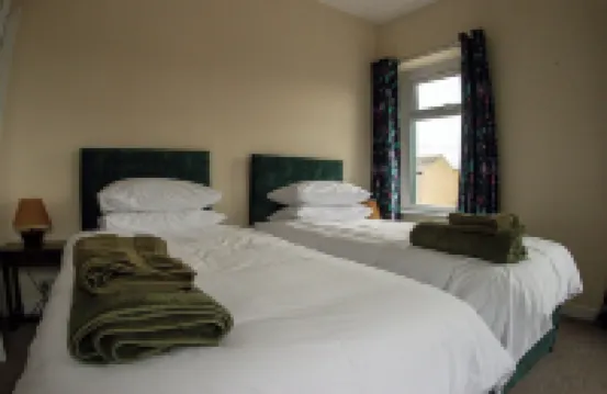 Spacious 3 bedroom townhouse by the coast, close to all amenities.