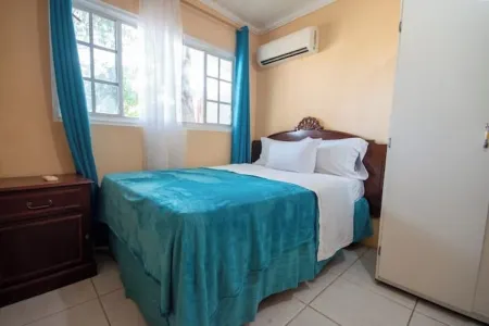 Aruba Sunrise 1BR APT Near Baby Beach San Nicolas