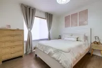 Cypress-Charming 3-bedroom home with AC, WiFi & Pool, close to Disney & Beaches