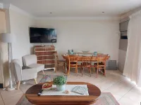 Lovely 2 bedrooms, 2 bathrooms Flat with sea view