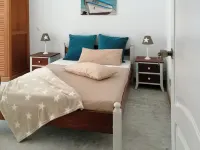 ocean view..feel the heartbeat of creole life...design meets fishermen Hoteles en 