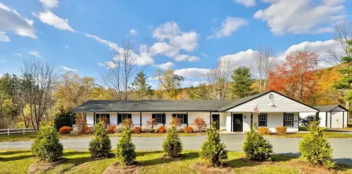 Mountain Serenity - brand new hot tub - fire pit