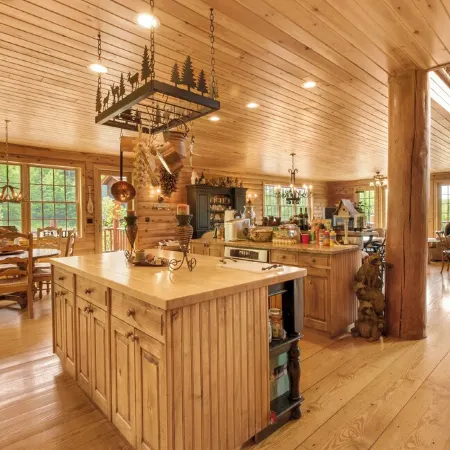 Spacious Cabin near Hunter & Windham Mountains - 5-25-minute drive - 6 Bedrooms
