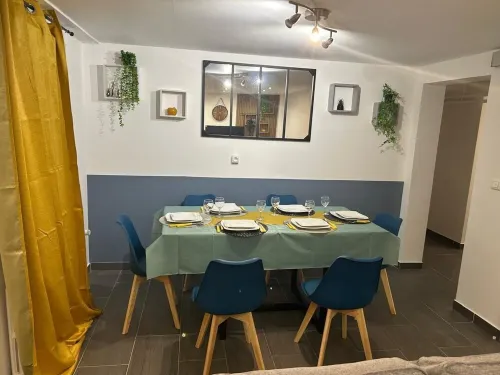 52 m2 apartment in Bezons, 15 minutes from La Défense Hotels in Bezons