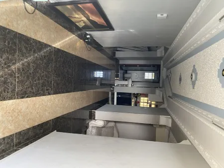 Luxurious Villa within walking distance from Town centre