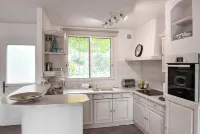 Villa Provençale Avec Piscine, vue Exceptionnelle Dans un Domaine Privé