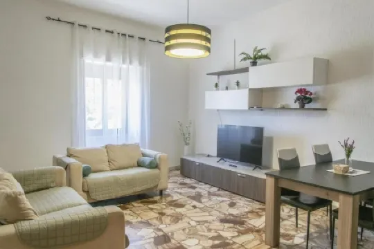 Lovely Santa Maria Square Apartament