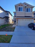 Brand New 2 Bedroom Suite with Private Entrance-10 min to Airport, self check-in