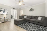 The Tulip in Midtown