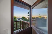Charming 2-bedroom apartment with AC, WiFi in welcoming Dana Point