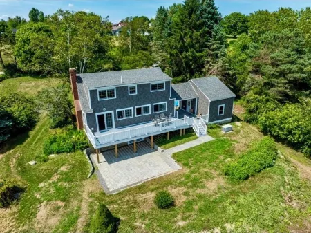 Enjoy coffee & sunrise on the fabulous waterfront porch at a Harpswell retreat!
