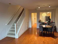 Charming 2-bedroom condo with Golden Gate and Bay Bridge View in Emeryville Hotels in Emeryville