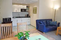 Haus Waldesheim "kleine Oase" Ruhige, Zentrale Ortslage, 10 min zum Nordstrand, Hotels in Gohren