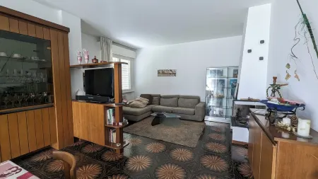 Apartment Grazie area, a few minutes from downtown in a quiet and serviced area