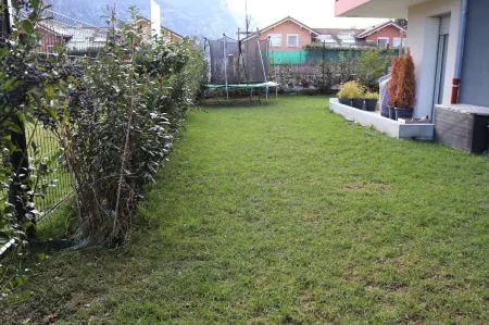 Superbe Appartement vue sur le Salève et Jardin Отели рядом с достопримечательностью «Парк Монтесюи»