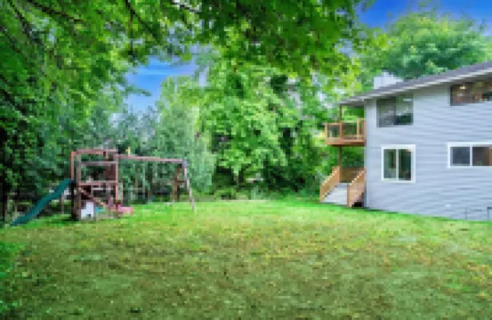 Spacious 3BR Retreat by Microsoft with Backyard