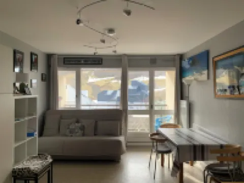 Appt ski Gourette résidence Christania 2000 2eme étage appt12 avec local a ski