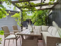 "Joseline" - 150m from the Sea