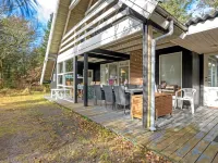 "Poul" - 1.9km from the sea