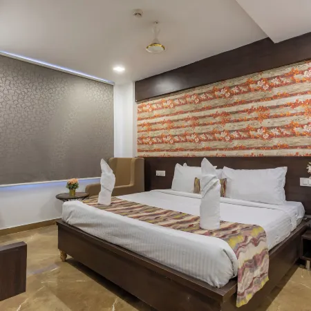 Hotel Elite by Signature Group Отели рядом с достопримечательностью «Конгресс-центр MS в Хайдарабаде»