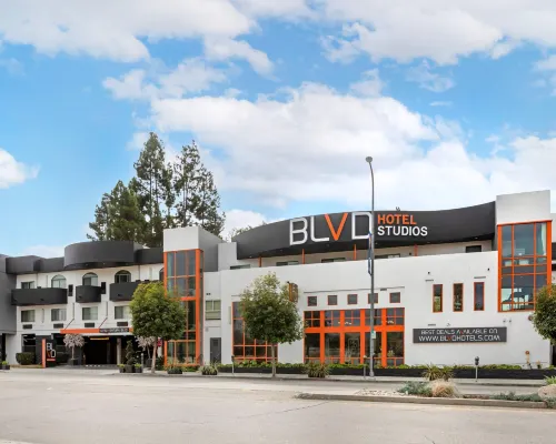 Blvd Hotel and Studios Universal-Hollywood, Ascend Hotel Collection Hotels near Beverly Park