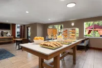 Hawthorn Extended Stay by Wyndham Naples - petit déjeuner