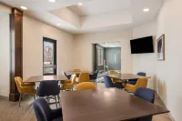 MainStay Suites Gaylord - breakfast