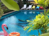 Naris Art Hotel - parking