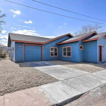 Modern Retreat 3 Blocks to Dtwn Williams and Rte 66