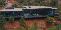 Luxurious Modern Masterpiece in Uptown Sedona Hotel a 