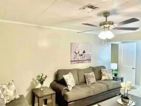 Dudley's Southern Charm Отели в г. Бошьер Пэриш