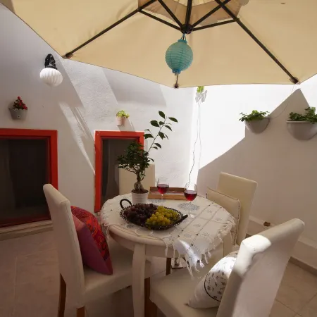 Alaybey Ada Evi