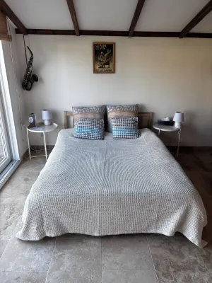 Studio with private garden