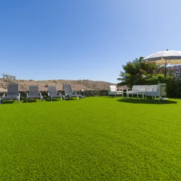Chalet in Salobre with Private Heated Pool