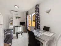 Stylish Stay by the Sea