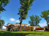 Villa in Var with Hill Views & Pool