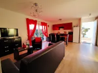 Villa in Var with Hill Views & Pool