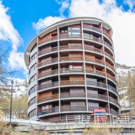 Apartment in Cervinia with Ski Access
